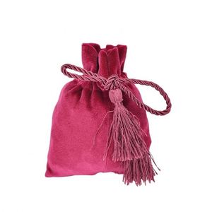 Bolsitas de Terciopelo Gris de 10x15cm (4x6 Pulgadas) con Cordón para Joyería, Bolsas Pequeñas de Terciopelo con Cordón para Regalo, para Anillos, Pulseras, Pendientes, Cosméticos - Product Image 1