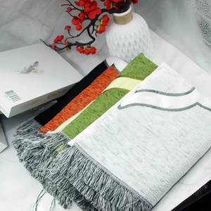 Alfombra de oración islámica Sajadah con base de látex compuesto grueso, diseño floral de chenilla en forma de arco Mihrab, antideslizante, para el hogar, mezquita, adoración, picnic. - Product Image 1
