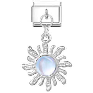 Pendentif Papillon Magique Bleu Violet Fait Main le Plus Vendu, Breloque de Mode Unique et Créative pour Bracelet Chaîne de Main - Product Image 6