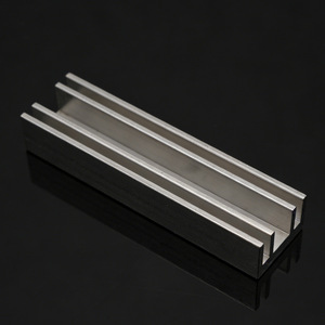 Dissipateur thermique en aluminium Chuangxinlong C037 pour le refroidissement des transistors, semi-conducteurs et puces GPU - Product Image 1
