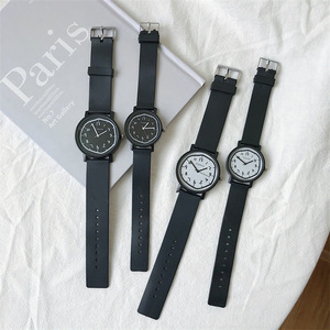 Horloge murale en bois minimaliste, horloge silencieuse à quartz pour salon, chambre à coucher, bureau - Product Image 6