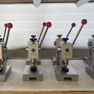 Machine de poinçonnage / d'estampage de cellules à monnaie TMAX, coupe-disque de précision avec matrices de coupe standard de <span class=keywords><strong>16</strong></span>, 19, <span class=keywords><strong>20</strong></span> mm de diamètre - Product Image 2