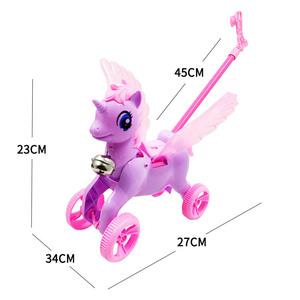 Poussette Pegasus pour enfants, 23 cm de hauteur, 45 cm de longueur, jouet en plastique avec <span class=keywords><strong>roues</strong></span> et clochette, trotteur pour jeu d'imitation pour filles - Product Image 1