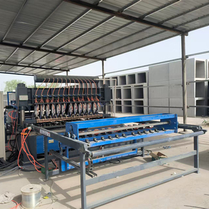 Machine de soudage automatique de treillis métallique BRC à haute productivité avec moteur central et composants PLC - Product Image 1