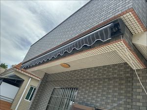 Demi-cassette d'<span class=keywords><strong>auvent</strong></span> rétractable motorisé en alliage d'aluminium pare-soleil imperméable Patio couverture avec capteur de vent pour <span class=keywords><strong>terrasse</strong></span> extérieure - Product Image 6