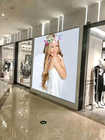Pantalla LED transparente a todo color Pantalla LED de rejilla P3.91 Pantalla LED transparente