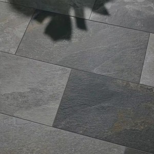 Suelo de Madera de Ingeniería de Alta Gama con Sistema de Bloqueo por Clic de Tres Capas, Grado de Superficie AA, Roble Tallado a Mano, Diseño Moderno, Garantía de 2 Años - Product Image 3