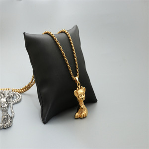 Yunnique Collier Pendentif Veau Cartoon en Acier Inoxydable Unisexe, Bijou Tendance, Cadeau Mode, Or & Argent Blanc - Product Image 3