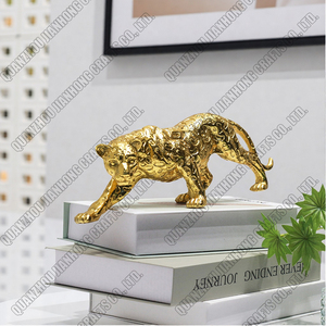 Hiện đại trừu tượng Vàng beo điêu khắc hình học nhựa Leopard bức tượng khuôn mạ vàng trang trí nội thất Quà Tặng thủ công trang trí - Product Image 4