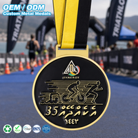 Médaille personnalisée ronde en alliage de zinc émaillé or, gravée, pour événement sportif, souvenir d'athlète de triathlon, récompense de compétition de course virtuelle