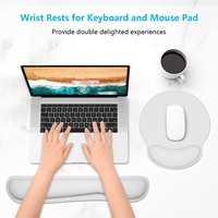 Ensemble de clavier et tapis de souris en mousse à mémoire de forme gris avec repose-poignets et base antidérapante pour le jeu et le bureau