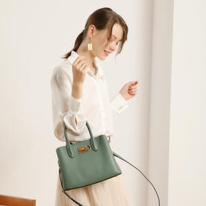 Borsa da <span class=keywords><strong>donna</strong></span> primo strato in pelle bovina nuova atmosfera alla moda borsa a tracolla in pelle borsa madre di mezza età di grande capacità - Product Image 4