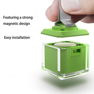 Diffuseur de parfum pour voiture en forme de mini-cube de glace, aromathérapie, fabrication sur mesure, marque privée, non toxique, cadeau, parfum <span class=keywords><strong>d</strong></span>'ambiance. - Product Image 2