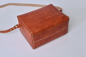 Genuine Leather Stylish Dslr Camera Bag for Outdoor Activities Soft Leather Camera Bags Classy Antique Look - Product Image 3