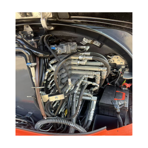 Excavadora Compacta Hidráulica Kubota KX057-4 de 5.5 Toneladas, con Motor Diésel Confiable |   Excavadora de cadenas Kubota KX057-4 de 5.5 toneladas - Product Image 4