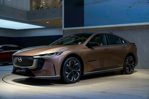 Nuevo Auto Changan Mazda EZ6, Económico, 5 Puertas, 5 Asientos, Hatchback Sedán, Eléctrico Puro, Alta Potencia - Product Image 2