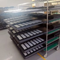 Farola Solar Industrial Brillante de 220 lm/W, 60W-130W, Controlador Independiente, Batería Grande de 12.8V 25.6V para Proyectos Gubernamentales