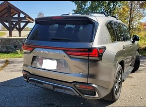 <span class=keywords><strong>Lexus</strong></span> LX600 <span class=keywords><strong>Sport</strong></span> V6 SUV USADO de 2024, Modelo 2023 - Product Image 4