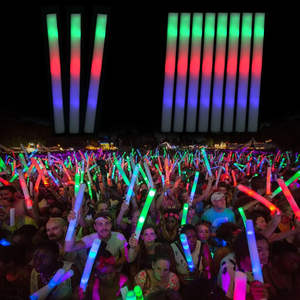 3 Cores Piscando Glow Sticks Led Party Supplies Espuma Sticks Light up Baton Wands para Crianças - Product Image 1