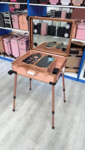 Nhà Máy Trực Tiếp Train Trường Hợp Với LED Gương Đám Cưới Mỹ Phẩm Tổ Chức Trang Điểm Nghệ Sĩ Lưu Trữ Xe Đẩy Bìa Đóng Cửa Loại - Product Image 5