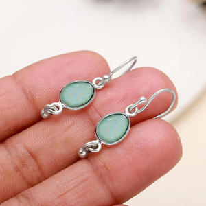 Boucles d'oreilles pendantes en forme de goutte d'eau pour femmes, style simple, accessoires d'oreille pour usage quotidien - Product Image 1