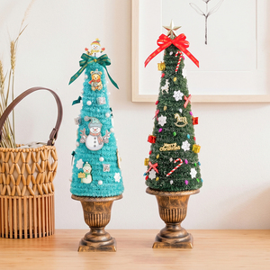 Petit arbre de Noël vintage de haute qualité en cèdre, sisal et soie, teinté blanc, avec effet neige tombante, en forme de tour de pin, pour intérieur - Product Image 3
