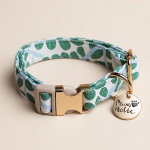 Collar para Perro de Algodón con Estampado Minty Dew, Talla M, Lujoso, Moderno, Elegante, Cómodo, Duradero, Ajustable, Accesorio Exclusivo para Mascotas - Product Image 1