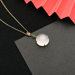 Forever Star Qingyabailu Feicui Simple Cucurbit Colgante de Jadeíta Natural de Oro de 18K Clásico de Alta Gama para Aniversario, Certificado por Terceros - Product Image 3