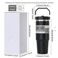 Mug de voyage isotherme en acier inoxydable de 30 oz avec logo personnalisé, paille rabattable et poignée portable pour enfants et activités sportives en extérieur