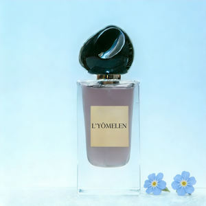 Perfume en Spray de Alta Calidad con Fórmula Floral y Vegetal, Aroma Amaderado y de Cuero de Larga Duración, Fragancia de Marca Privada - Product Image 1