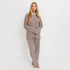 Nuovo Completo <span class=keywords><strong>Pigiama</strong></span> Casual a Righe Moda Autunnale per Donna - Product Image 4