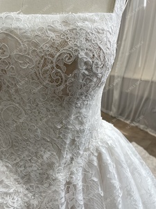 Váy cưới kiểu dáng mới nhất năm 2026, cổ vuông, kiểu dáng cầu kỳ, ren cổ điển, dành cho cô dâu tương lai. - Product Image 4