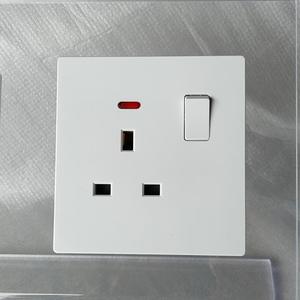 <span class=keywords><strong>Prix</strong></span> de gros WiFi Switch Socket British Standard 20A Diamond Thin Panel Design Neon Light Home Commercial Use Accessoire en laiton - Product Image 2