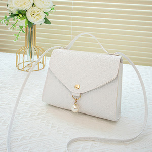 Sac à bandoulière pour femme Sweet Pearl Embossed Small Square Bag.Z0266 - Product Image 5