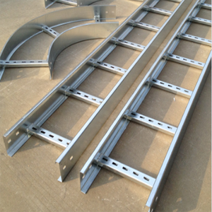 NEMAステンレス钢パウダーコーティング固体ケーブルはしごトレイ - Product Image 1