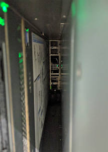 Servidor de chasis modular PowerEdge MX7000 7U Max 16 GPU - Product Image 4