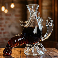 Carafe à vin rouge et verseur à spiritueux en verre cristal en forme de homard, design animal transparent, capacité 401-500 ml, style moderne et minimaliste