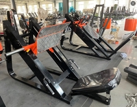 Machine de presse à jambes inclinée à 45 degrés à charge libre pour l'entraînement de la force des muscles des quadricipitres, des fessiers et des ischio-jambiers (partie inférieure du corps)