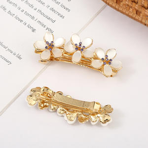 Barrettes à <span class=keywords><strong>cheveux</strong></span> élégantes en forme de fleur avec pierres œil-de-chat - Pinces à ressort antidérapantes pour accessoires capillaires quotidiens et de mariage pour femmes - Product Image 6