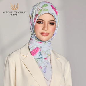 Wholesale Custom Cotton Voile Square Print <strong>Traditional</strong> <strong>Scarf</strong> <strong>Shawl</strong> Big Size 45/50/55 Inch Square Hijab for Muslims - Product Image 2