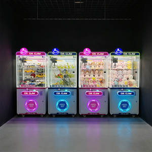 Boostez les retours aux centres commerciaux grâce aux prix à collectionner dans les machines à griffes et aux jeux de carnaval thématiques. - Product Image 3