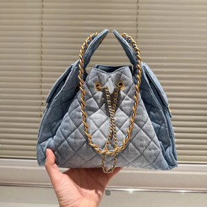 <span class=keywords><strong>Sac</strong></span> à bandoulière matelassé tendance avec chaîne métallique, sacs à main en <span class=keywords><strong>cuir</strong></span> pour femmes, <span class=keywords><strong>sac</strong></span> bandoulière, <span class=keywords><strong>sac</strong></span> seau, vente en gros, logo personnalisé - Product Image 4
