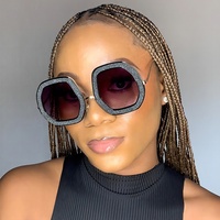 Fournisseur d'or Vente en gros Oem de luxe surdimensionné irrégulier rond dégradé été Uv 400 protection nuances lunettes de soleil pour femmes