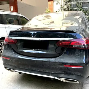 สปอยเลอร์หลังคาท้ายรถยนต์ StarNav สำหรับ Mercedes Benz E Class E260 E300 E63S ปี 2016 2017 2018 2019 2020 2021 2022 2023 - Product Image 1