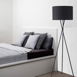 Lámpara de Pie de Altura Ajustable con Base E27 y Pantalla LED Moderna, Estilo Europeo de Lujo, para Hotel/Dormitorio Residencial - Product Image 2