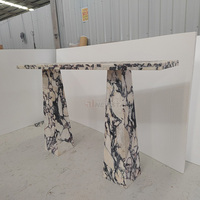 Meubles de salon Table haut de gamme avec plateau en travertin Table murale de luxe moderne Canapé Entrée Couloir Coin Table console en marbre doré