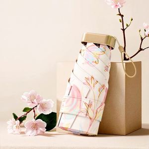 Sombrilla Compacta Portátil - Versátil para Días Soleados y Lluviosos, Sombrilla Plegable de Cinco Pliegues con Protección UV para Mujer, Diseño Floral - Product Image 1