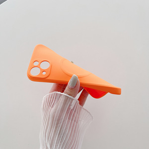 Tpu liquido colorato morbido <span class=keywords><strong>silicone</strong></span> magnetico <span class=keywords><strong>cover</strong></span> mobile custodia per telefono senza fili per <span class=keywords><strong>iPhone</strong></span> 14 pro max 13 <span class=keywords><strong>mini</strong></span> <span class=keywords><strong>12</strong></span> 11 15 plus - Product Image 3
