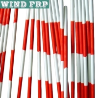 Poteau de marquage en fibre de verre FRP haute visibilité avec service de découpe sur mesure pour la signalisation routière et de sécurité