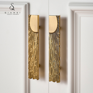 Qiansi Đồ Nội Thất Bằng Đồng Phần Cứng Kéo Vuông Brass Xử Lý Ánh Sáng Hiện Đại Sang Trọng Tủ Quần Áo Cửa Retro Ngăn Kéo Dài Xử Lý - Product Image 1